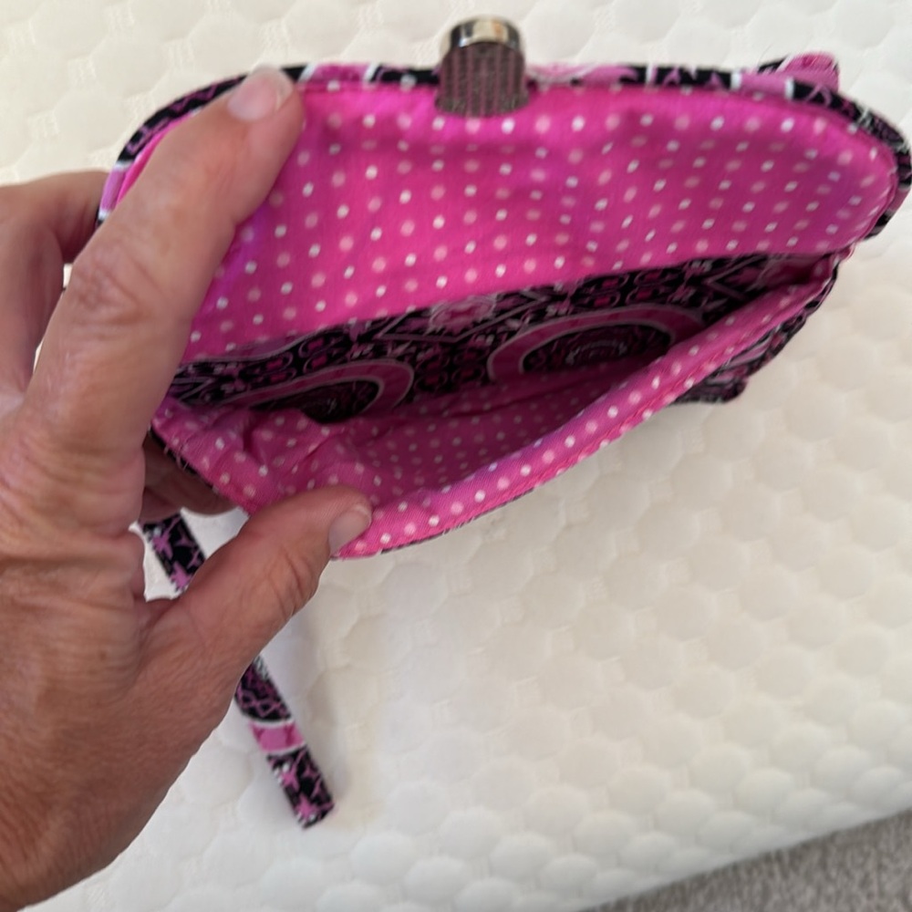NEW Breast Cancer 2 Zipper- 21 Compartment Wristlet - Picture 4 of 14